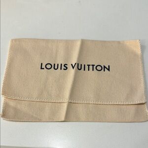 Authentic New Louis Vuitton Beige and Navy Logo Dust Wallet Pouch sz 7.5/5.5